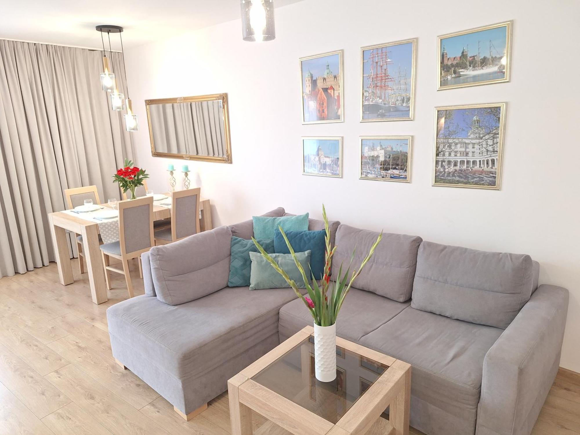 Golden Apartament Apartment ชเตชชิน ภายนอก รูปภาพ