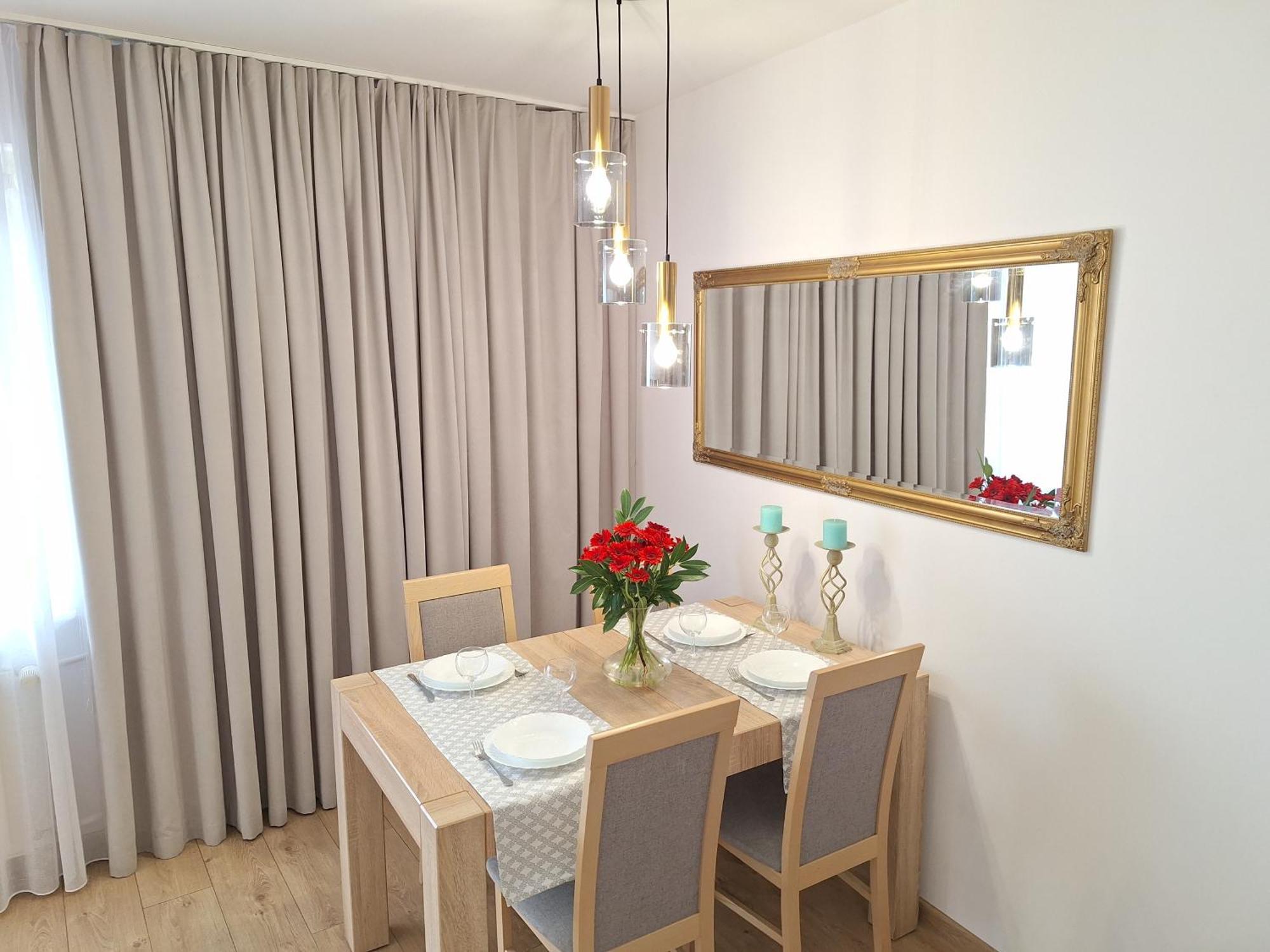 Golden Apartament Apartment ชเตชชิน ภายนอก รูปภาพ